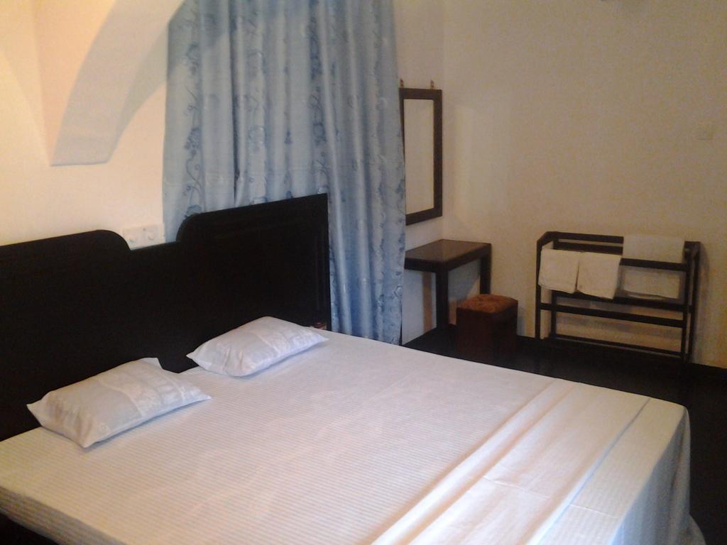 Sunray Villa And Resort Unawatuna Ruang foto